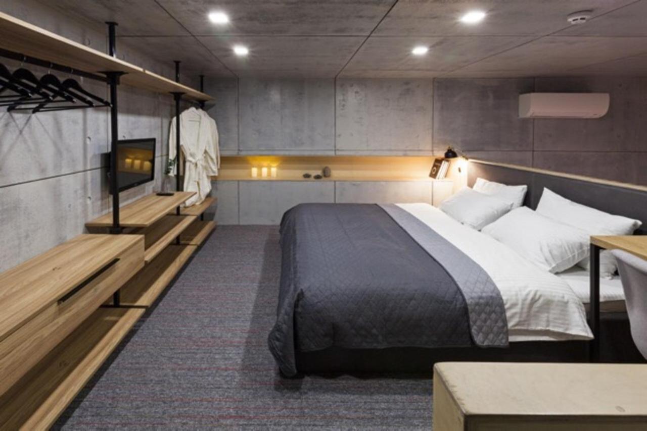 Hiport Apart Hotel Ντνιπροπετρόφσκ Εξωτερικό φωτογραφία